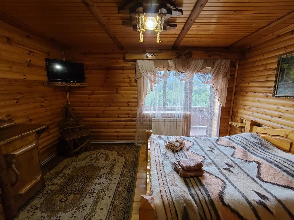 Отель Гуцульская хата Яремче