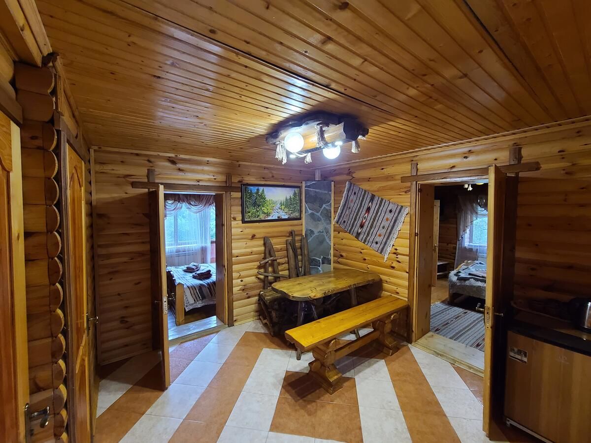 Отель Гуцульская хата Яремче