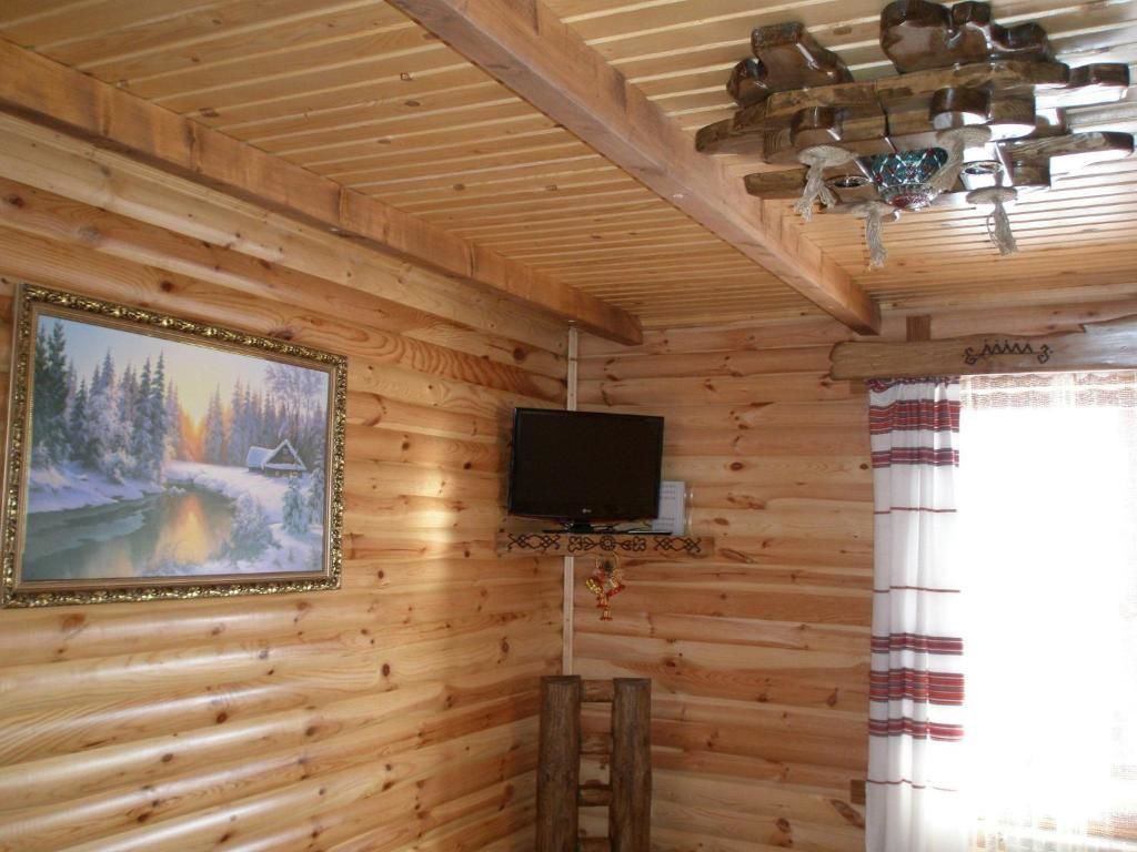 Отель Гуцульская хата Яремче