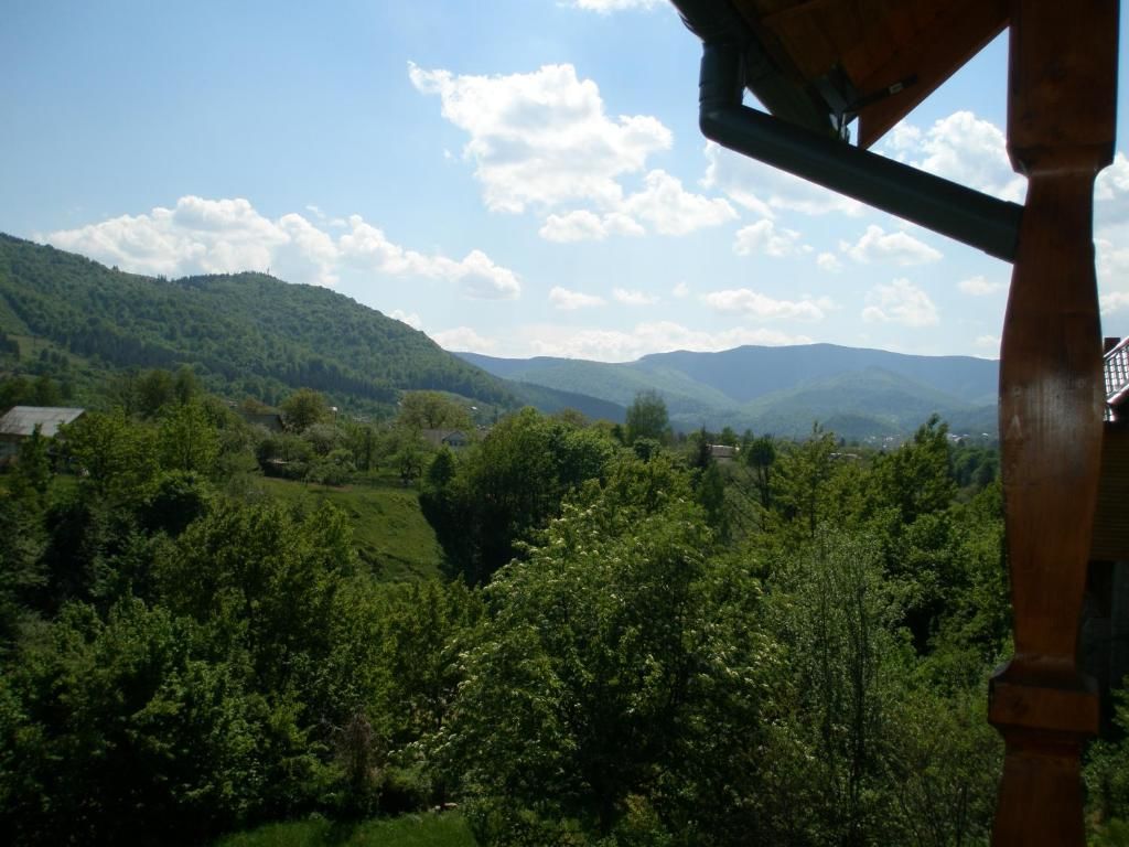 Отель Гуцульская хата Яремче