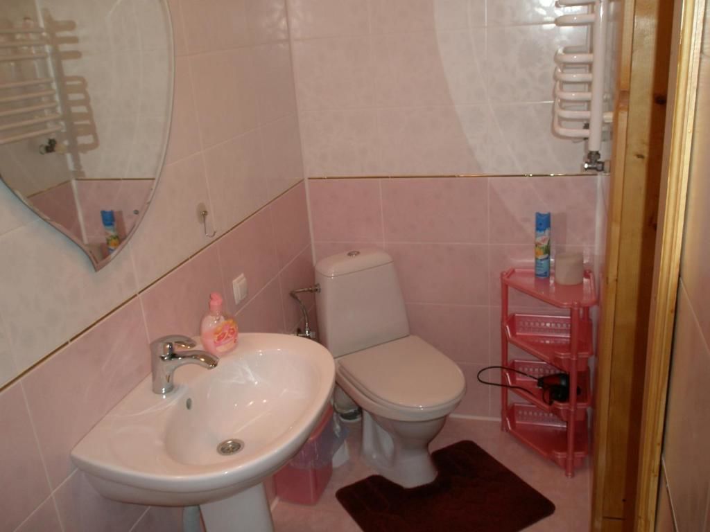 Отель Гуцульская хата Яремче