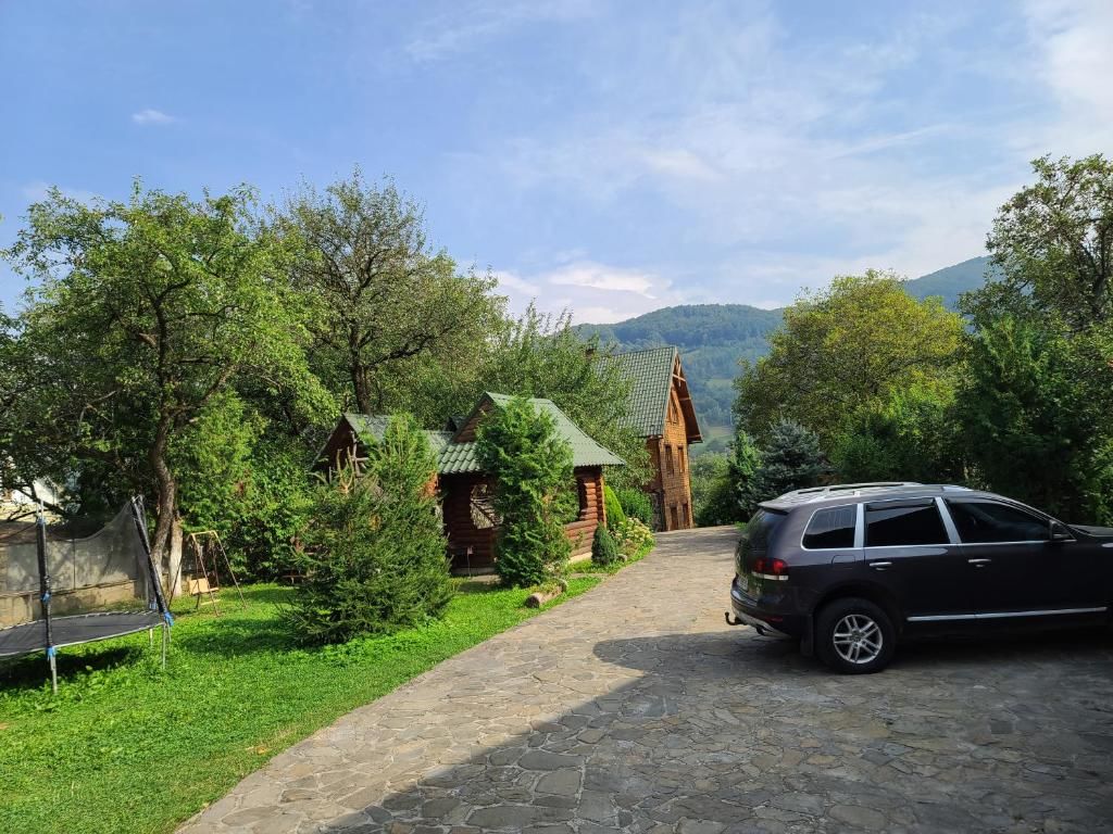 Отель Гуцульская хата Яремче