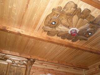 Отель Гуцульская хата Яремче Люкс-37