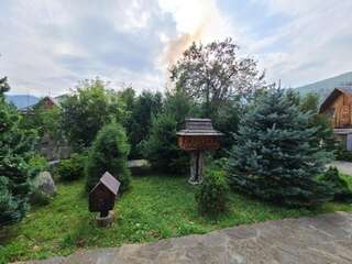 Отель Гуцульская хата Яремче Люкс-45