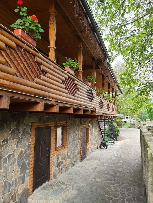 Отель Гуцульская хата Яремче-26