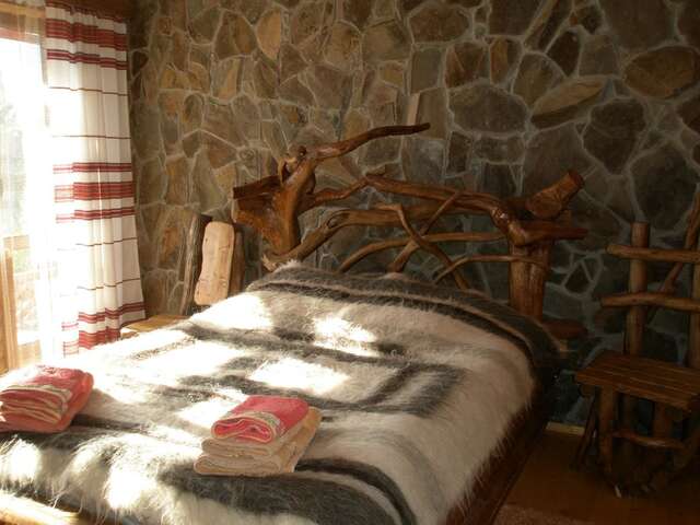 Отель Гуцульская хата Яремче-38